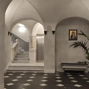 pellicceria-guest-house.hotelitalianriviera.com/